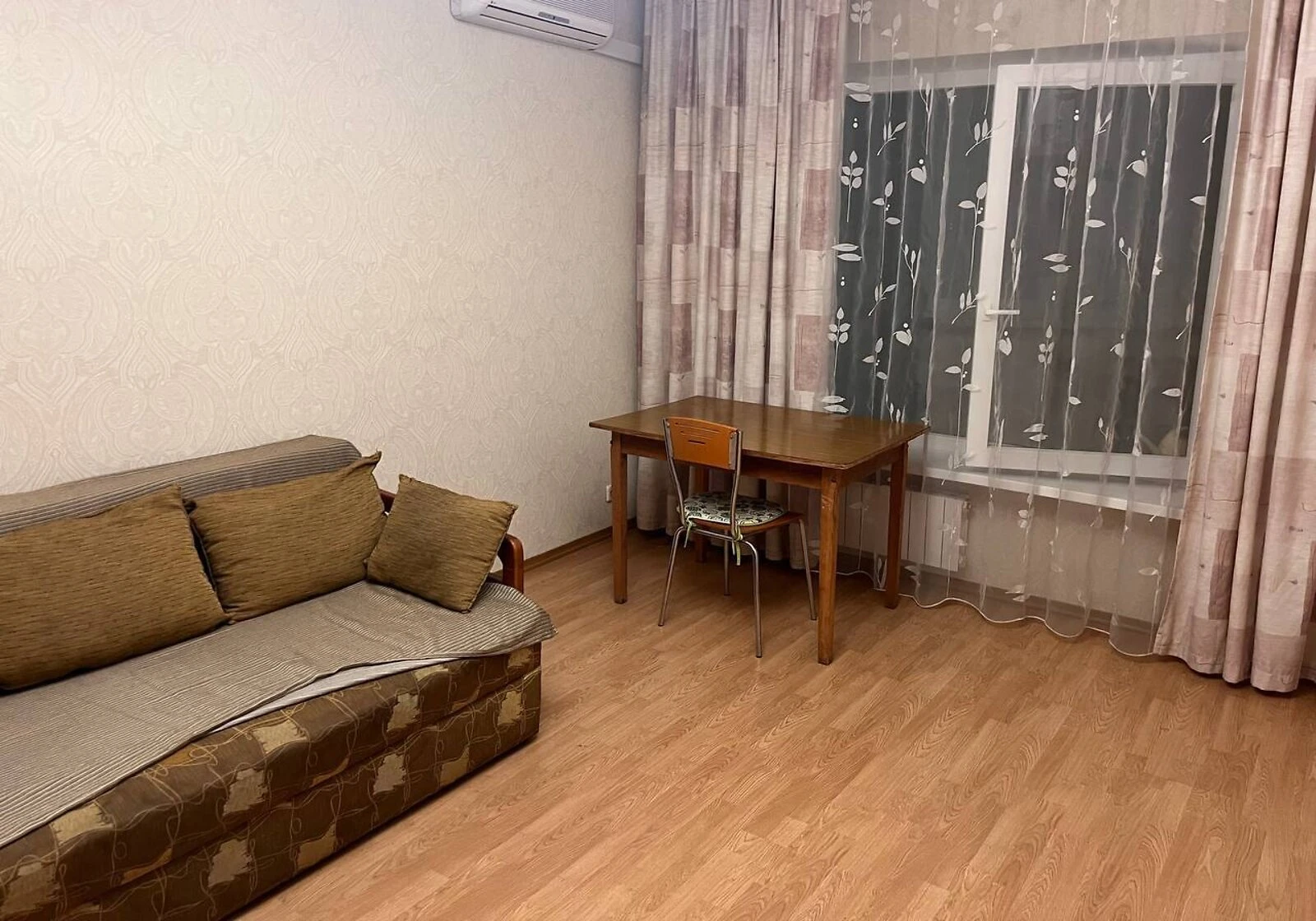 2-комнатная квартира, Нивки: можно с маленькими детьми, подогрев пола - фото 2