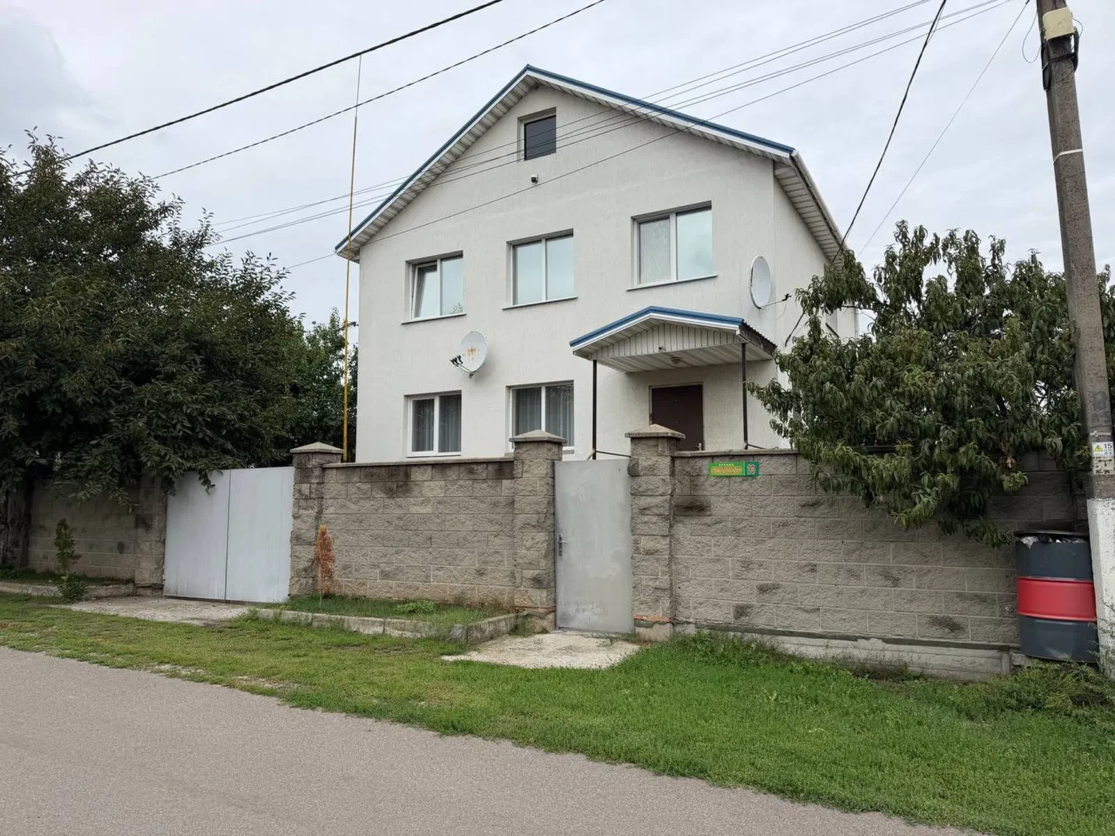 Будинок, Велика Олександрівка: 12 соток, гараж під будинком - фото 1