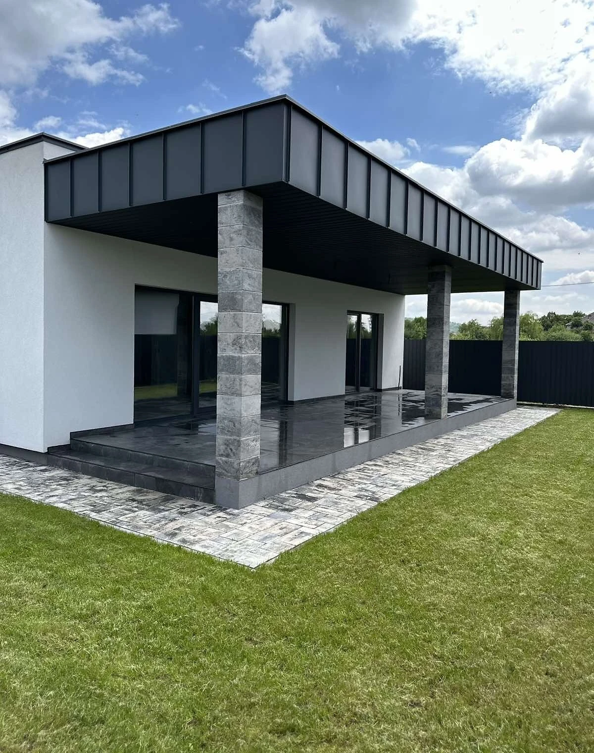 Будинок, Оноківці: резервне живлення, тераса, свердловина - фото 2