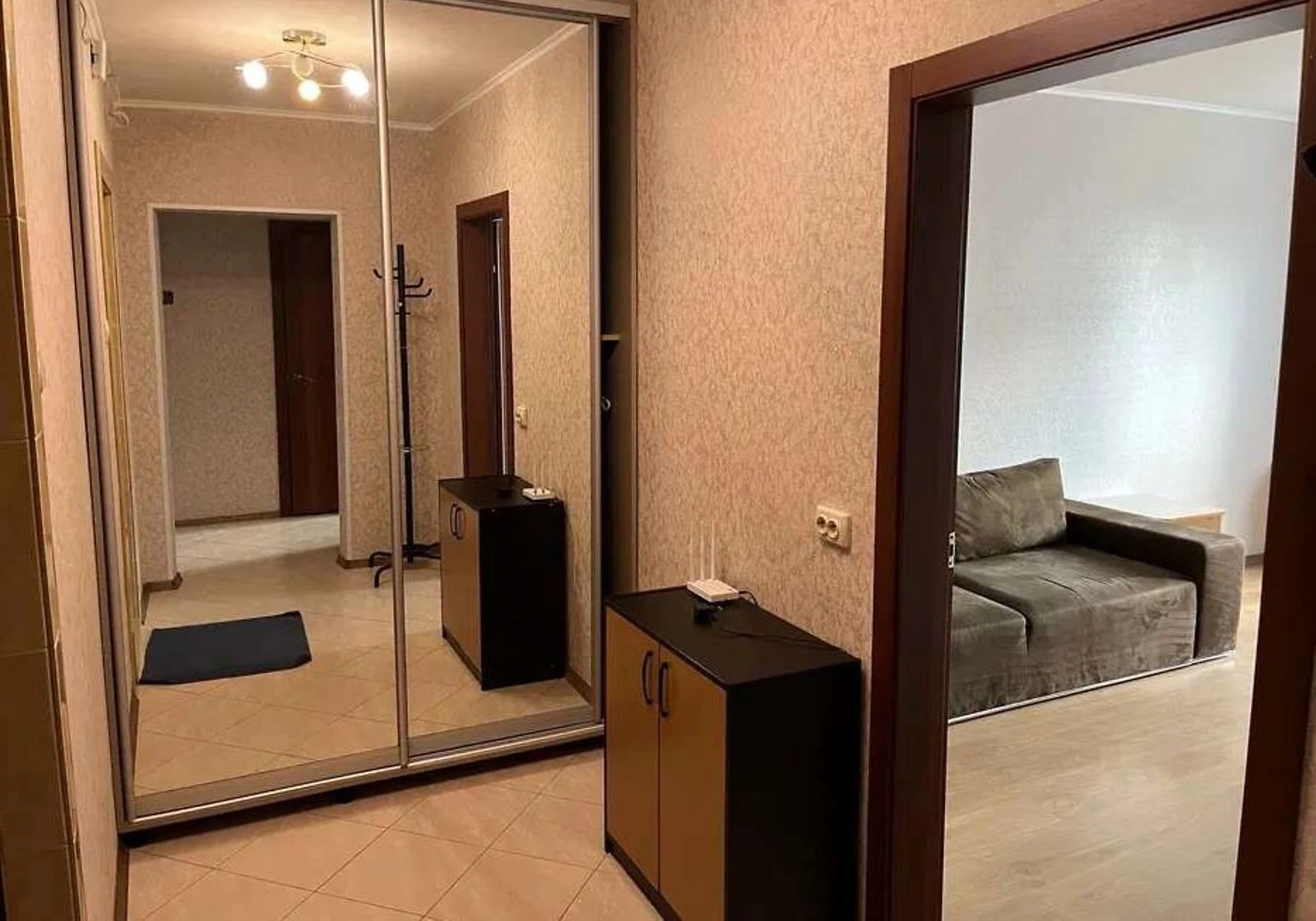 1-кімнатна квартира, Деміївка: євроремонт, ліфт і вода без світла - фото 2