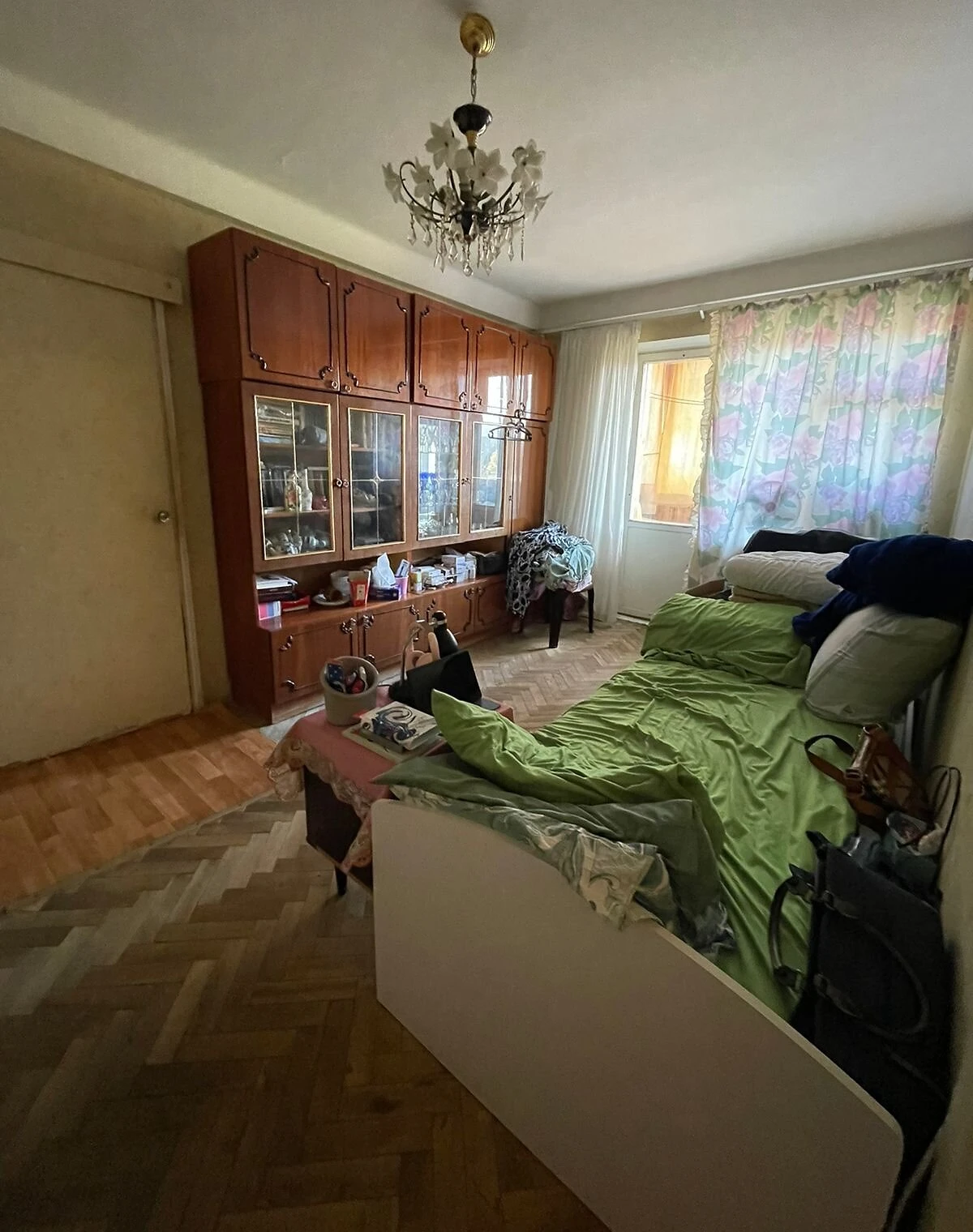 2-кімнатна квартира, Солом'янський: цегляні стіни, внутрішній двір - фото 4