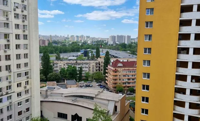 4-кімнатна квартира, Оболонський: гостьовий паркінг, 2 ліфти - фото 3