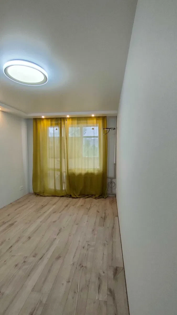 1-кімнатна квартира, Олексіївка: євроремонт, кухня 10 м², метро «Перемога» - фото 2