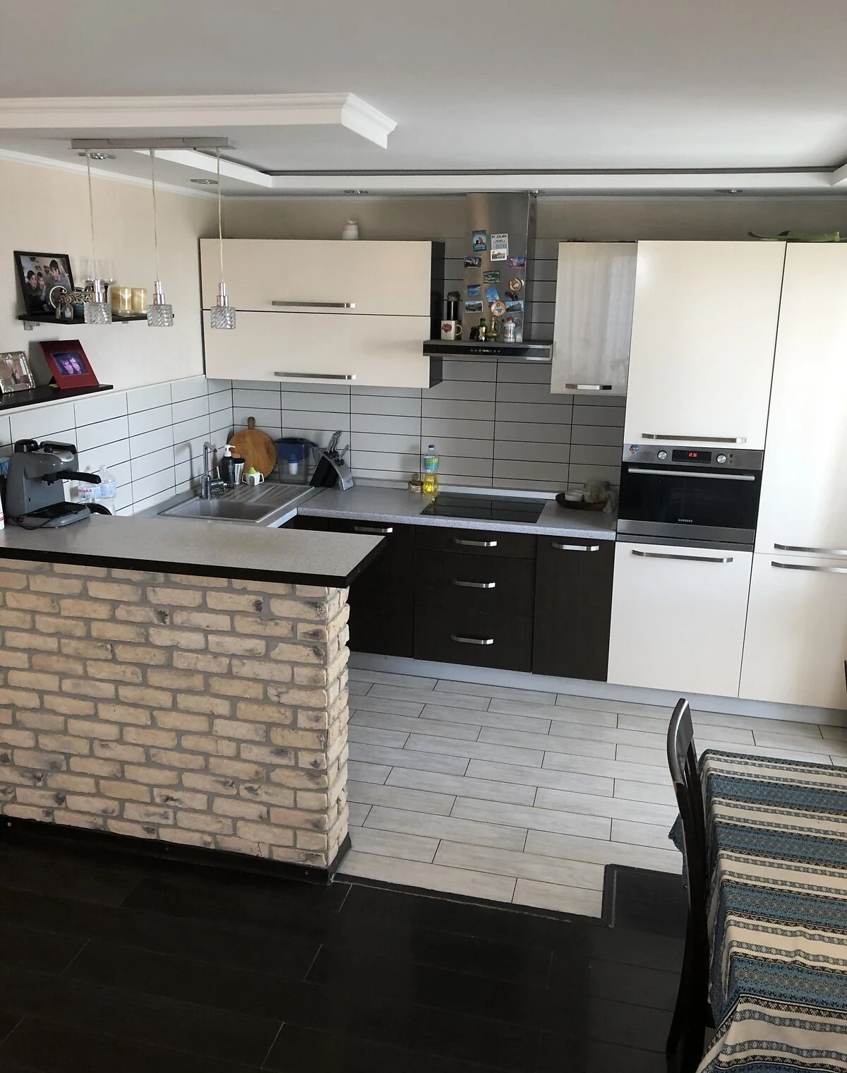 3-кімнатна квартира, Комунарський: кухня-студія, укриття в будинку - фото 1