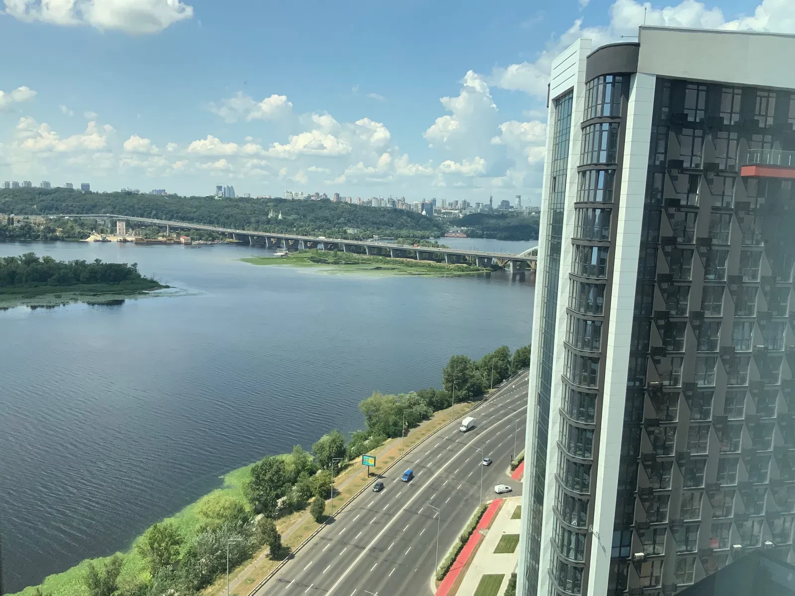 Евродвушка в ЖК Great: генератор на все, прямой вид на Днепр - фото 3