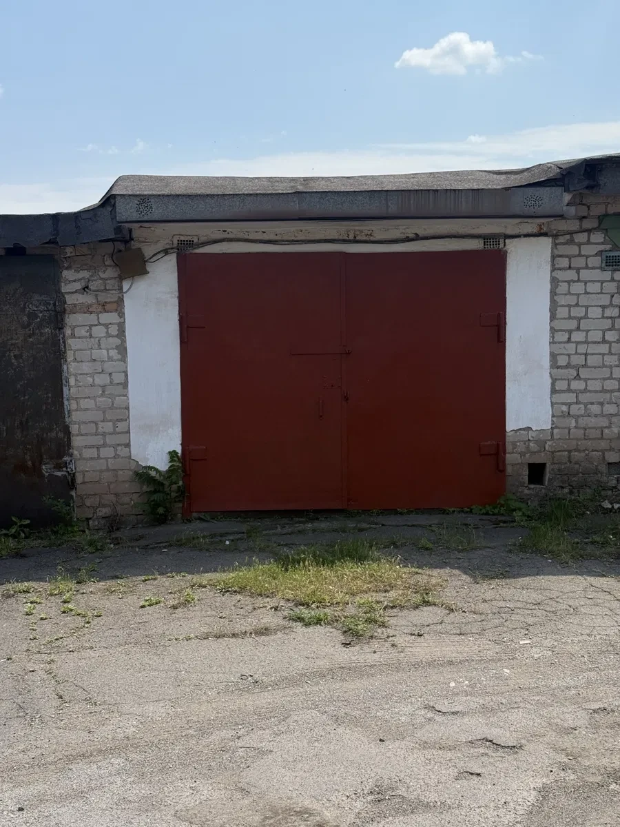 Гараж, Центрально-Городской: кооператив «Автомобилист», кирпичный - фото 2