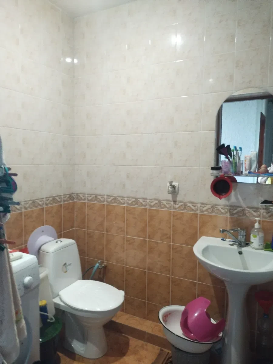 2-кімнатна квартира, Заводський: центр, два балкони, фото 5