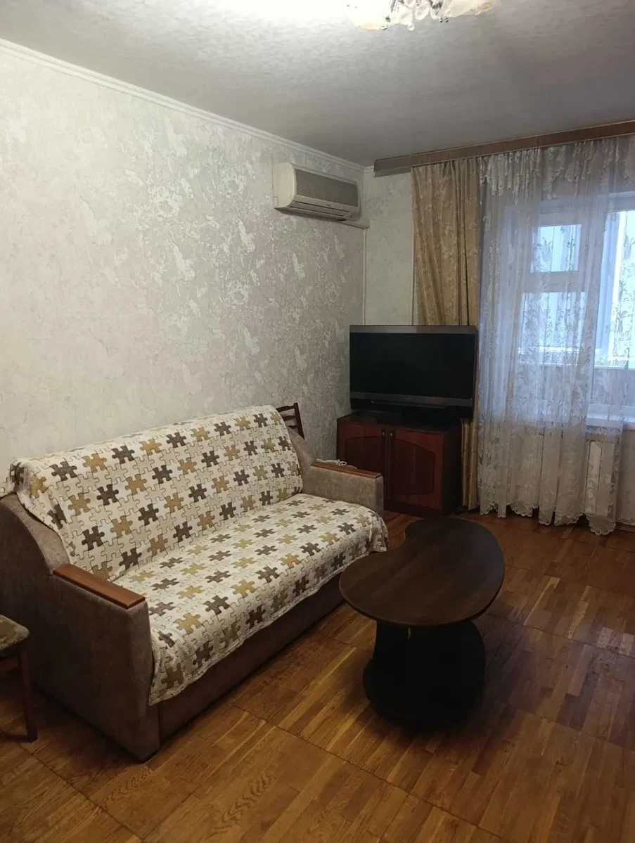 3-кімнатна квартира, Подільський: метро Дорогожичі 2 хв, косметичний ремонт - фото 4