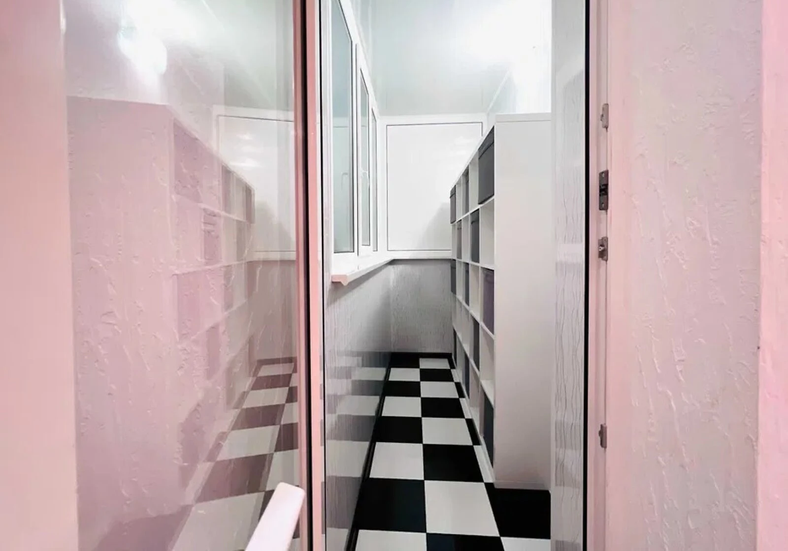 2-комнатная квартира, Павловка: дизайнерский ремонт, паркоместо - фото 4