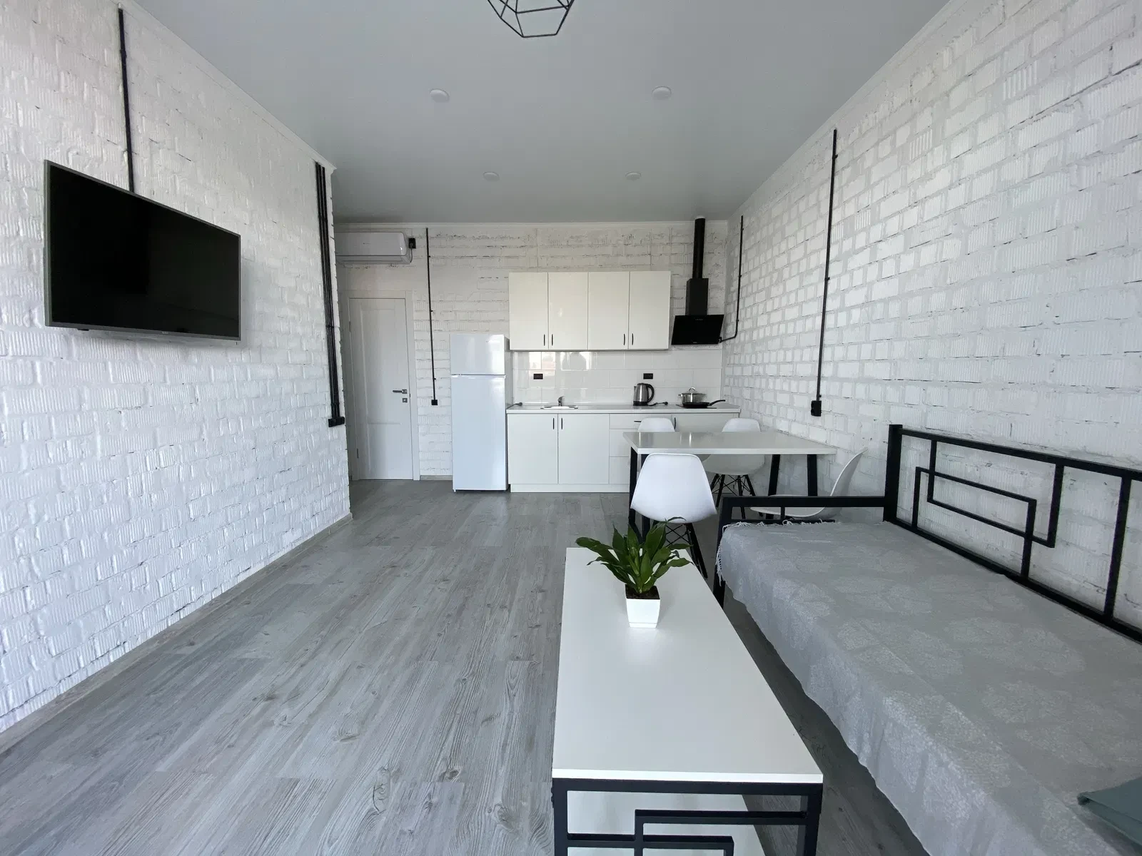 1-кімнатна квартира у ЖК Парк Фонтанів: тераса 40 м², біля моря, фото 2