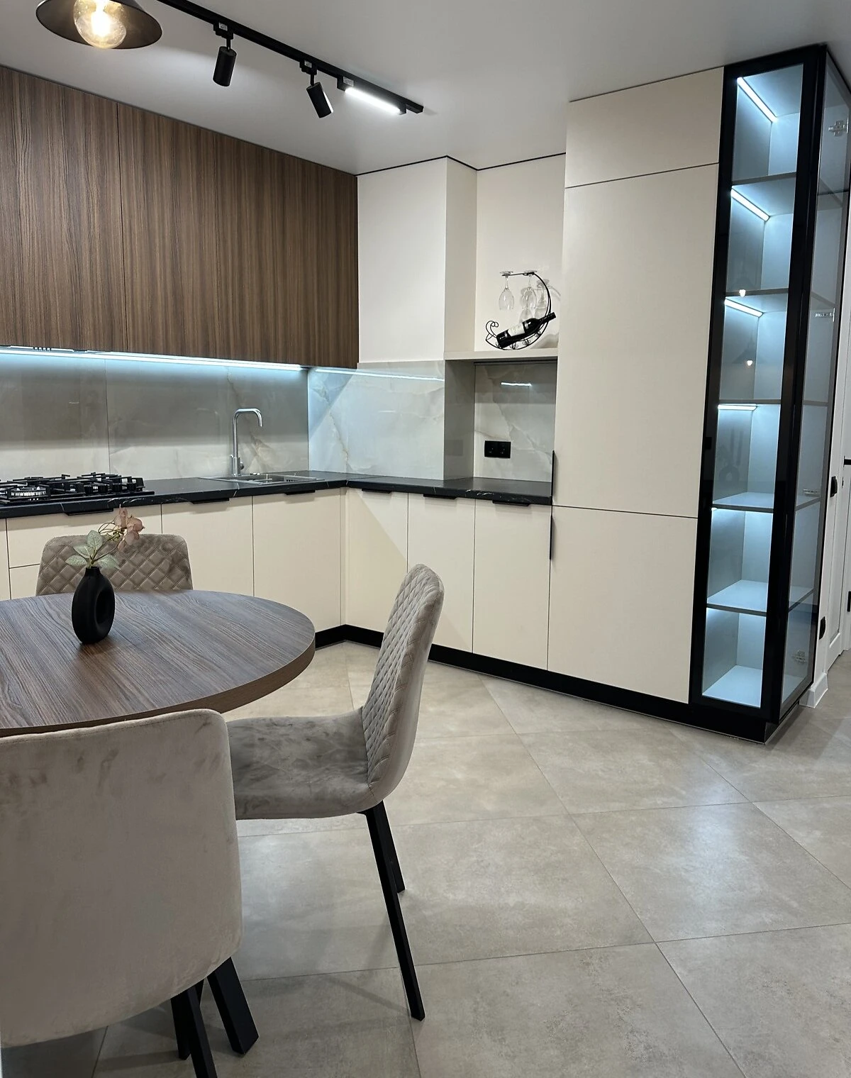 2-кімнатна квартира, Північний: кухня-студія, дизайнерський ремонт - фото 1