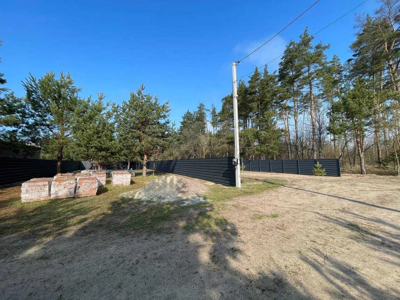 Участок 6 соток, Ясногородка: сосны, свет 11 кВт, рядом лес, фото 5