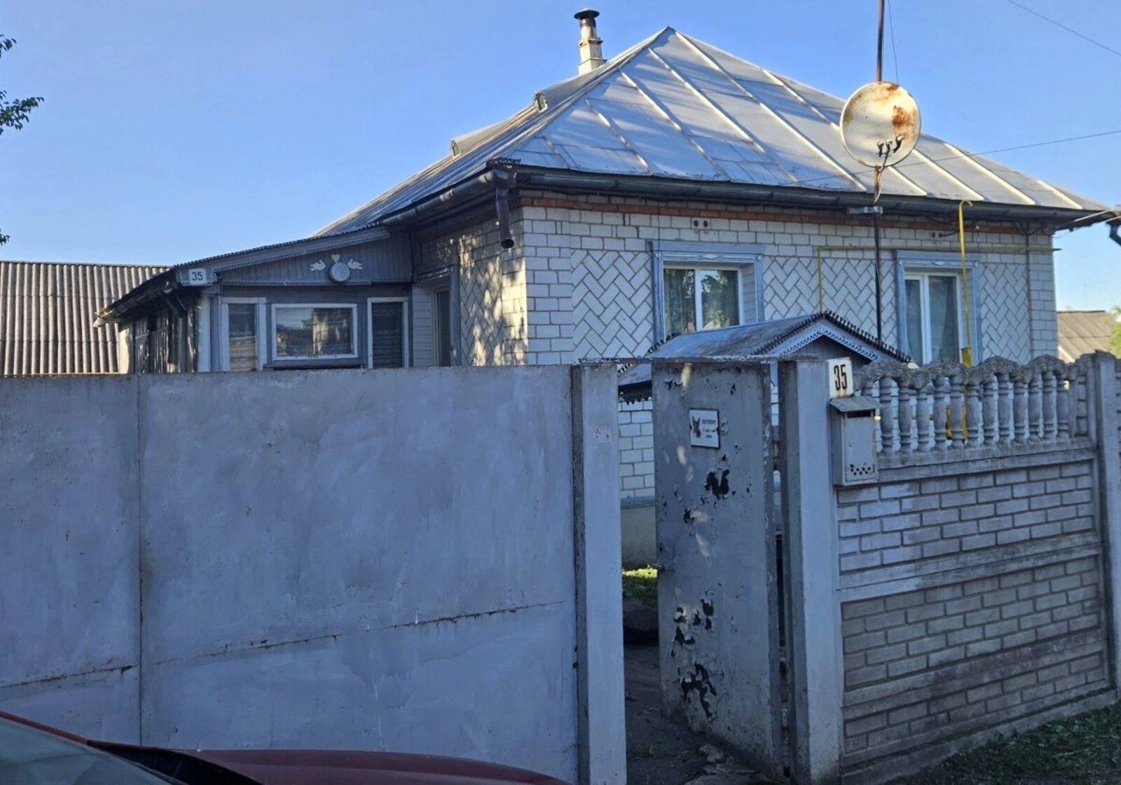 Дача, Бахмач: веранда, гараж із підвалом, торг