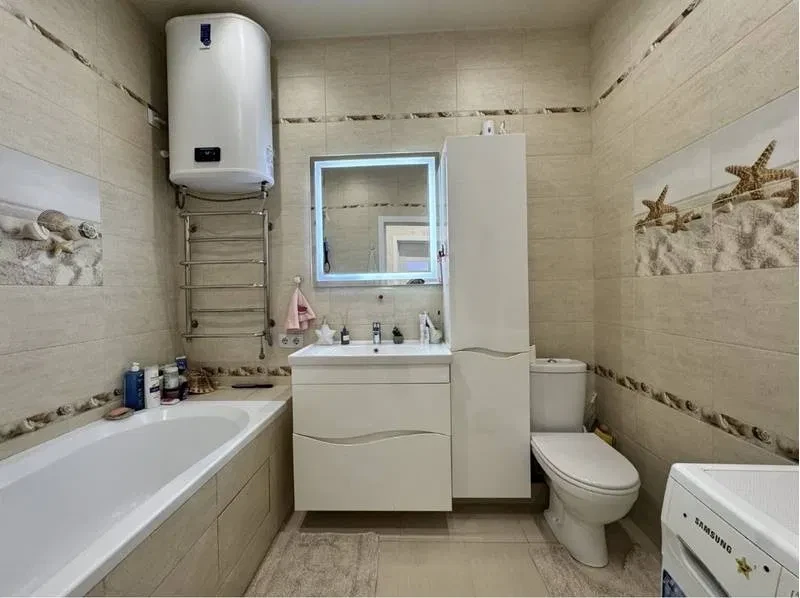 2-комнатная квартира в ЖК Альтаир 1: генератор, панорамные окна, фото 5