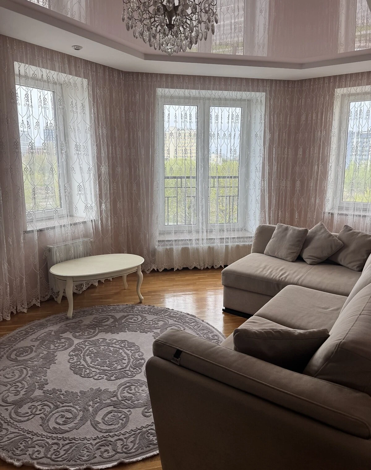 2-кімнатна квартира, Центр: кухня-студія, дизайнерський ремонт - фото 1