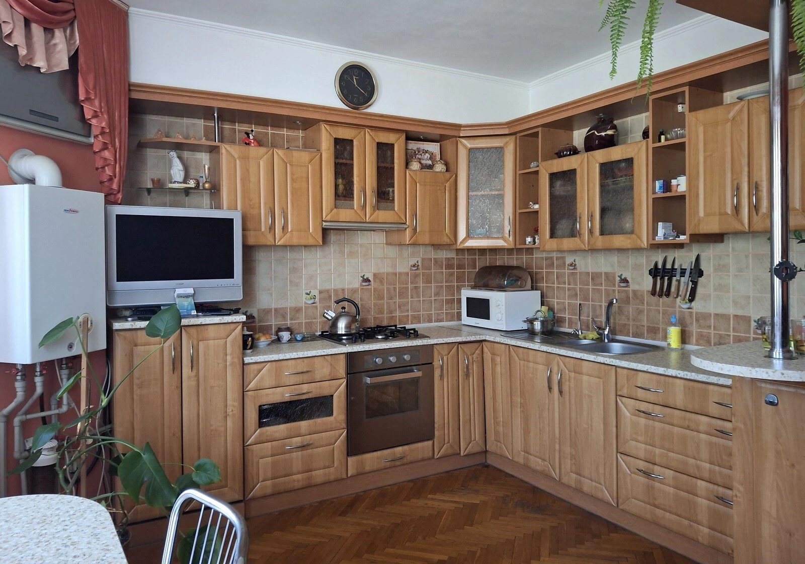 Часть дома, Крошня: кухня 25 м², сад, летняя кухня, фото 3
