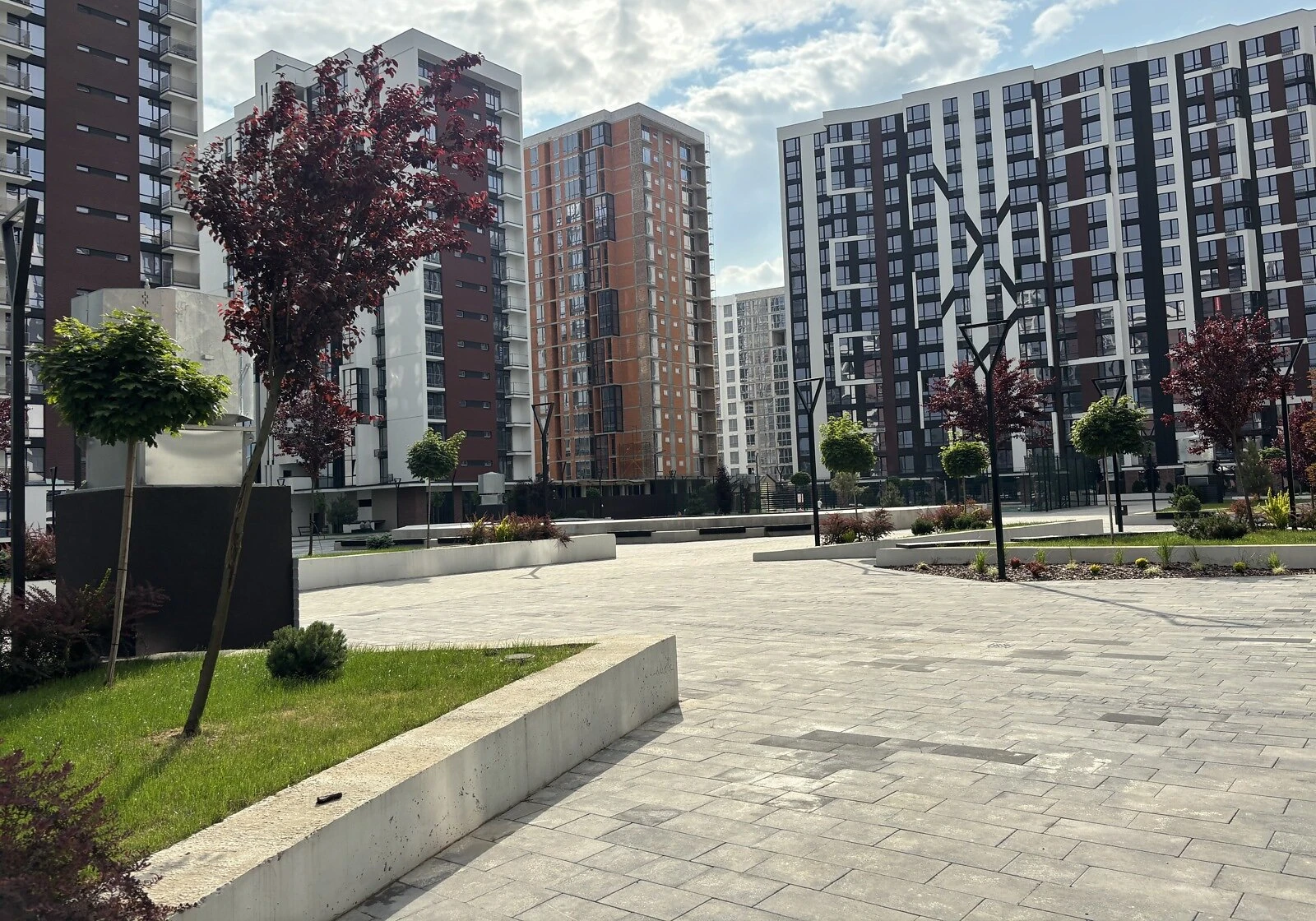 1-кімнатна квартира, Набережна: закритий двір, поруч Кант - фото 1