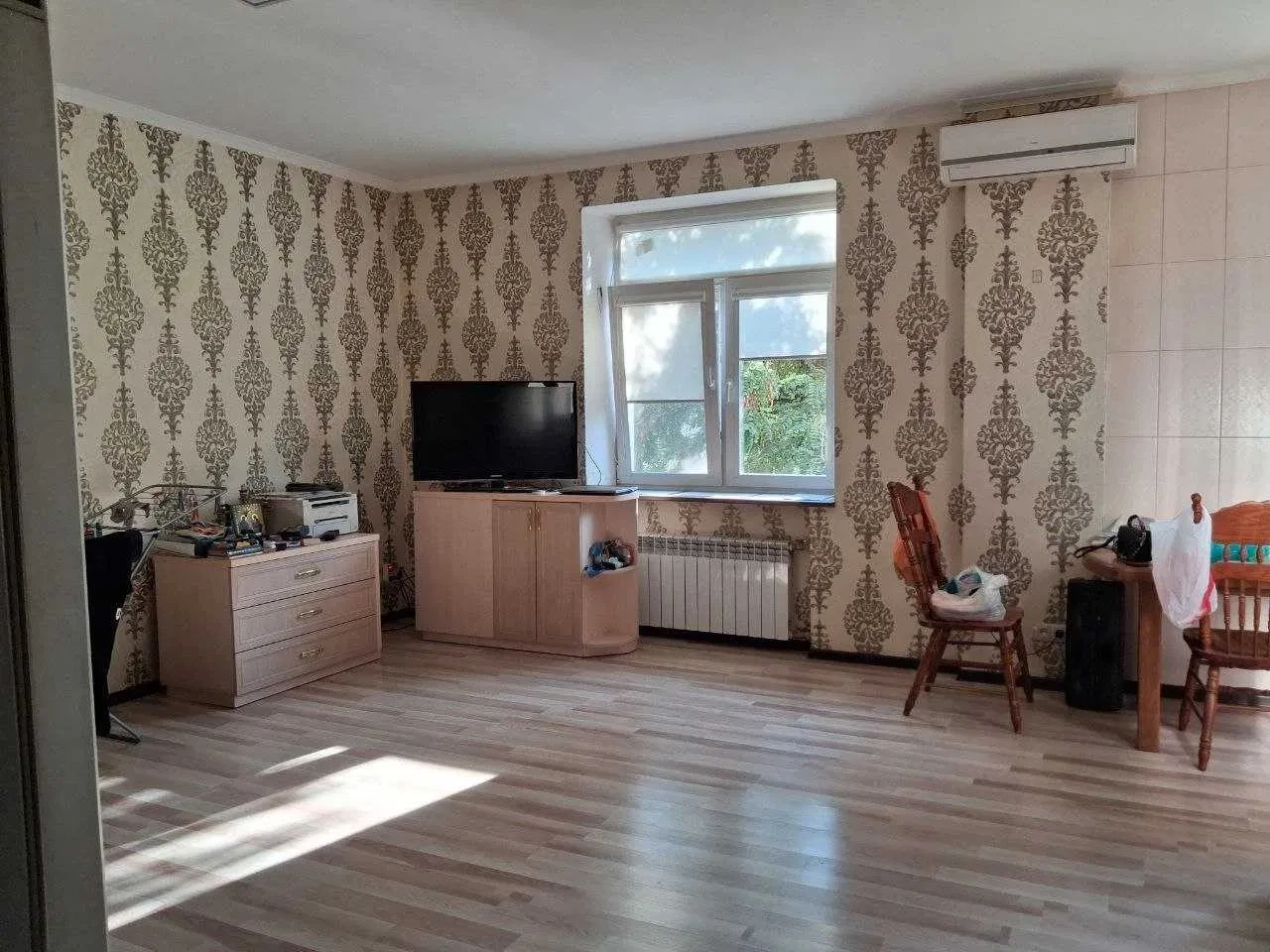 3-кімнатна квартира, Холодногірський: капремонт, гараж, метро за 7 хв