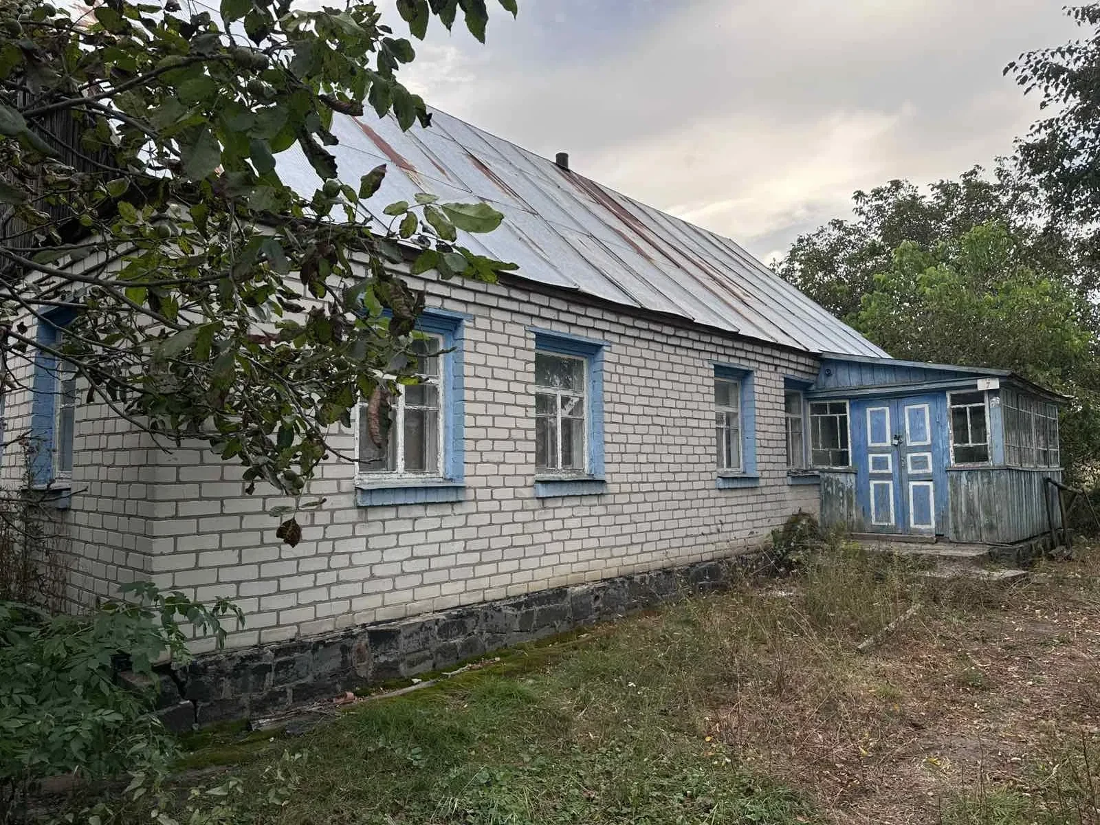 Дом, Корчёвка: 60 соток, твердотопливное отопление