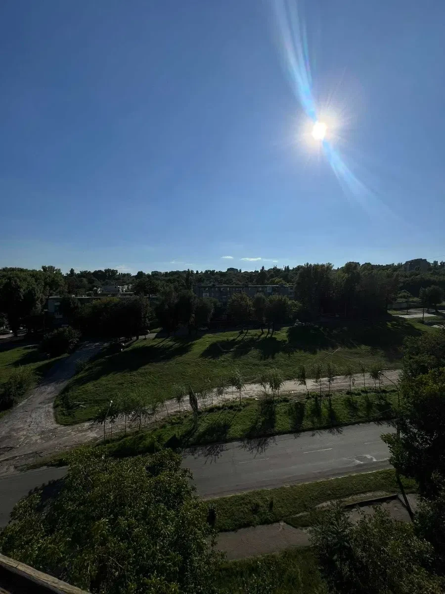 2-кімнатна квартира, Кам’янське: під ремонт, роздільні кімнати, фото 4