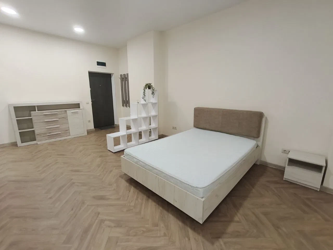 Студія, Солом'янський: тераса, генератор, 20 хв до метро Деміївська - фото 3