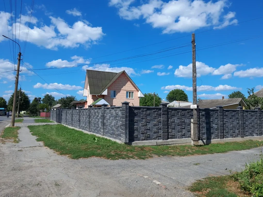 Будинок, Звягель: два поверхи, можливе використання під бізнес, фото 1