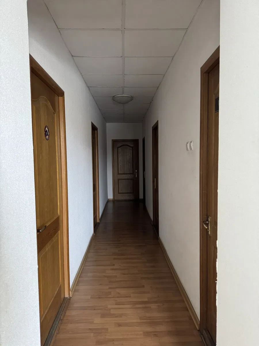 Офіс, Новоселиця: власна котельня, панорамні вікна, паркінг, фото 4