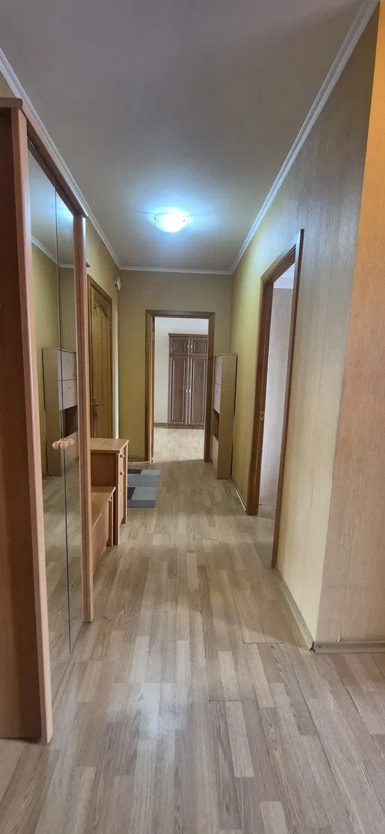 2-кімнатна квартира, Дніпровський: вид на озеро, метро 10 хвилин - фото 3