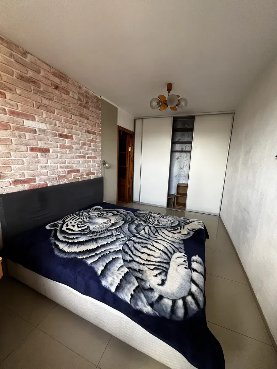 2-комнатная квартира, Шостка: гараж 108 м², погреб и смотровая яма, фото 5