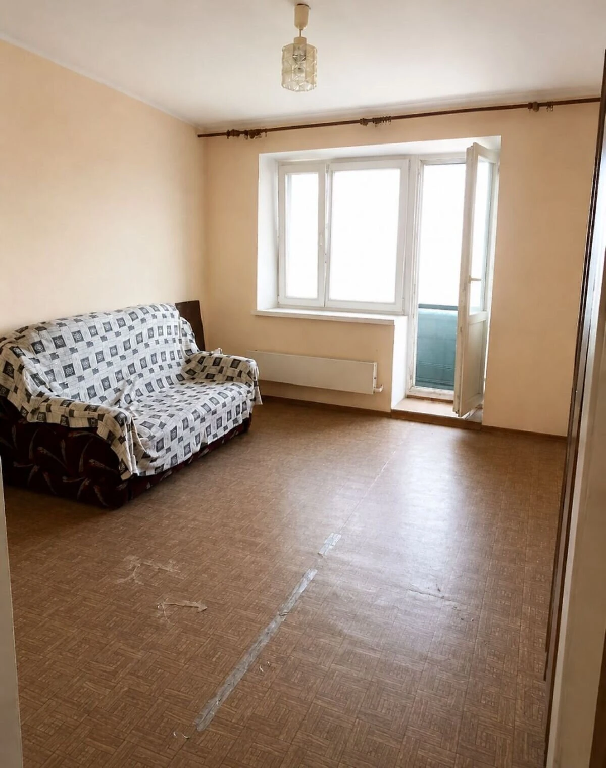 3-кімнатна квартира, Охтирка: косметичний ремонт, цегляні стіни - фото 2