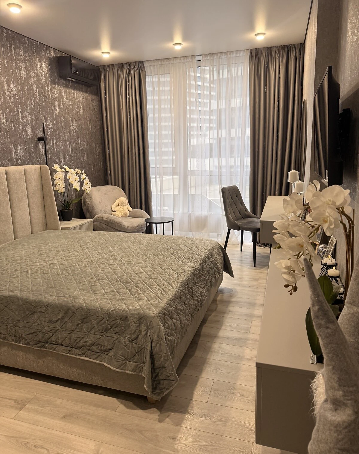 2-кімнатна квартира, Дарницький: укриття, метро Осокорки - фото 1