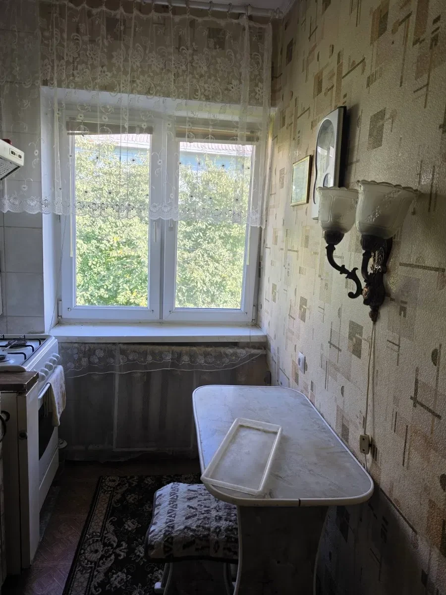 1-кімнатна квартира, Луцьк: центр, індивідуальне опалення, фото 4