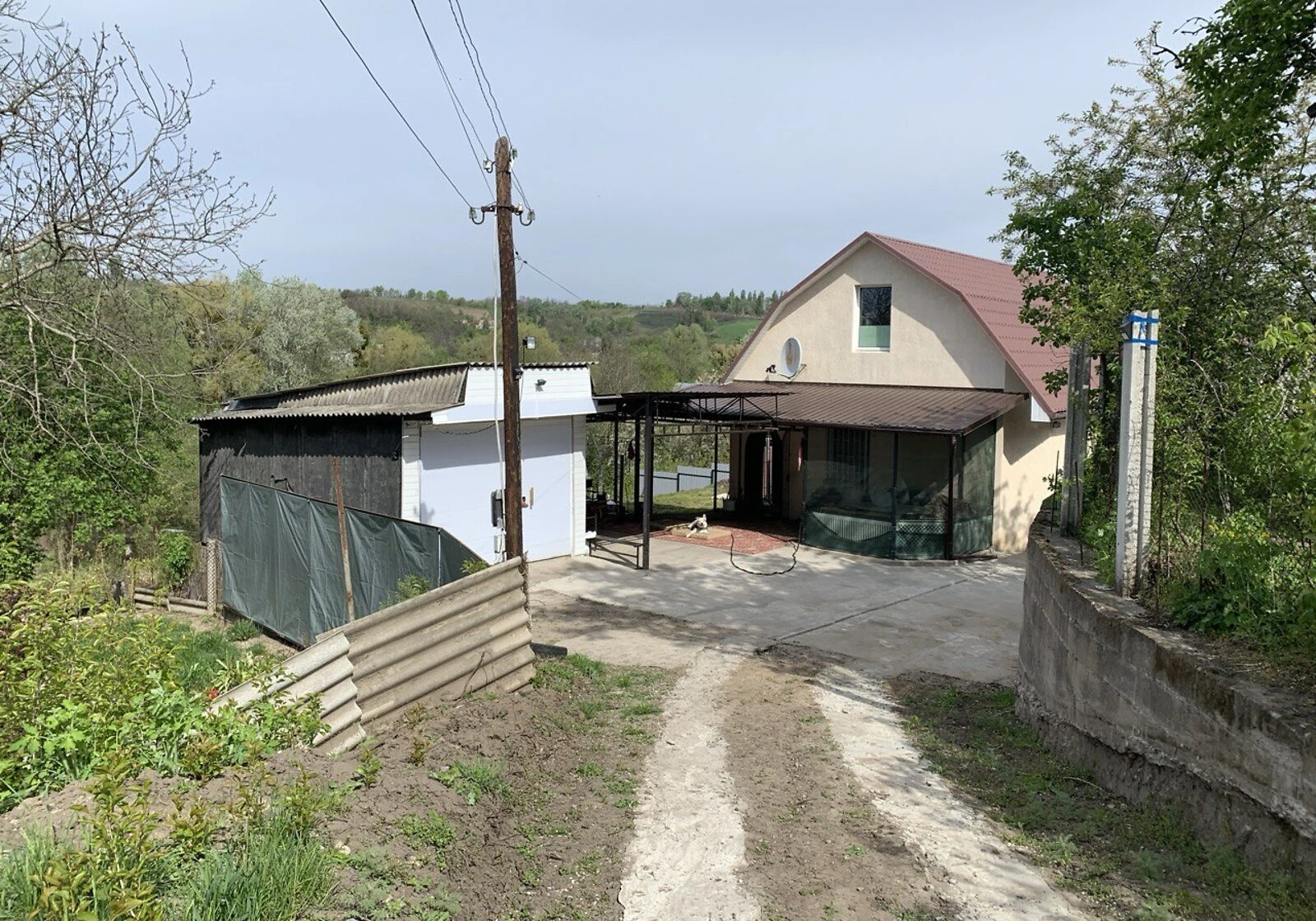 Будинок, Ржищів: гараж, 18 соток, бесідка