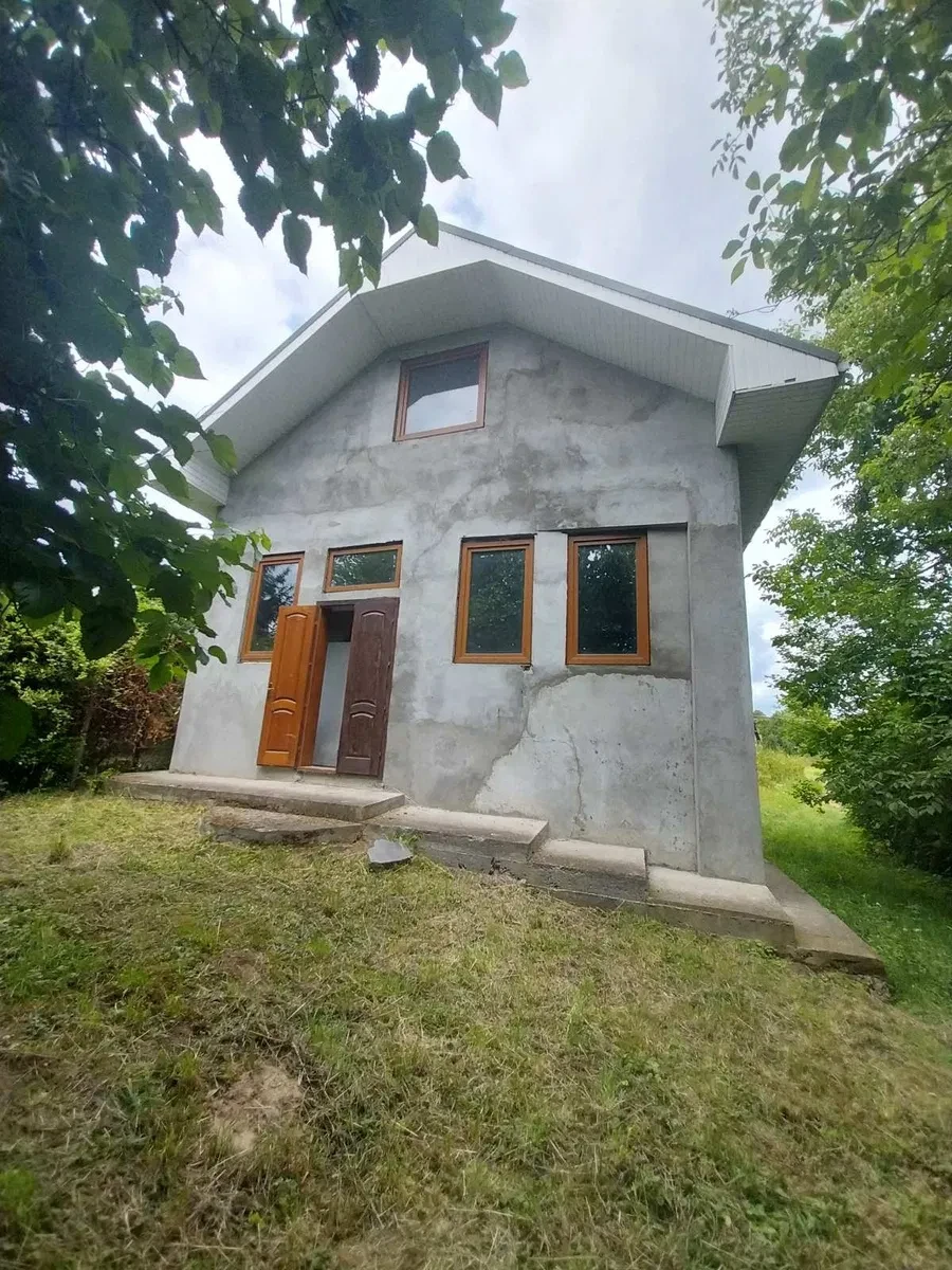 Будинок, Середнє: гараж, мансарда, 15 соток