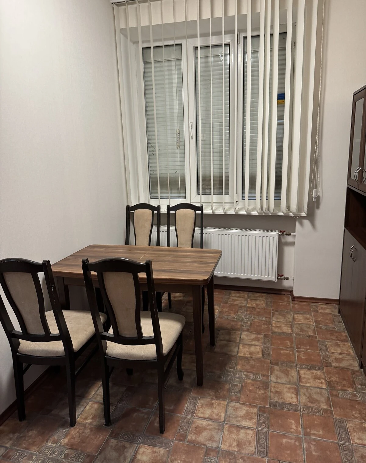 Офіс, Чорна Гора: фасадне приміщення, кабінетне планування, клас А - фото 4