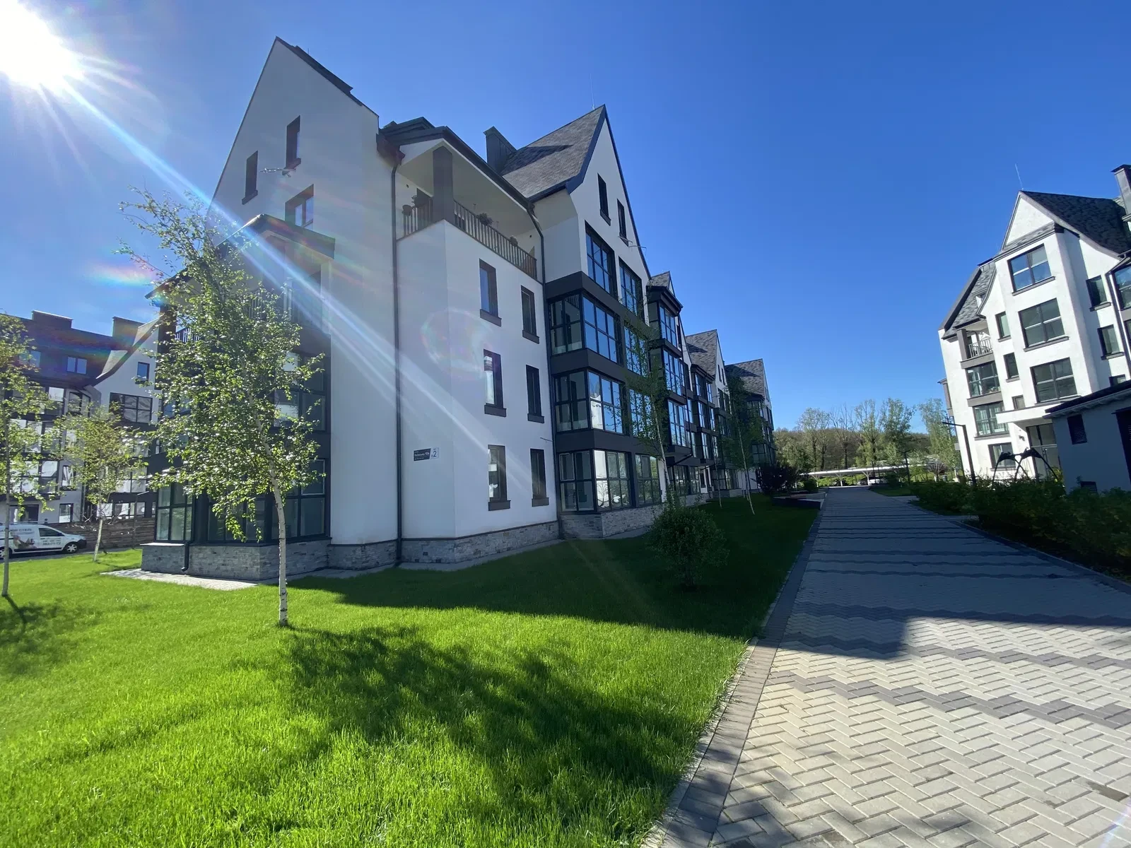 1-комнатная квартира в ЖК Desna Park Residence: панорамные окна, фото 5