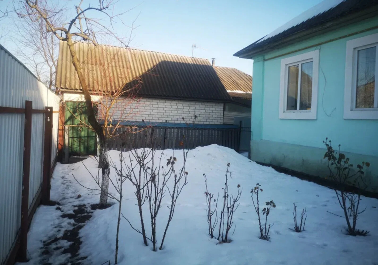 Будинок, Бахмач: веранда, свердловина, літня кухня - фото 4