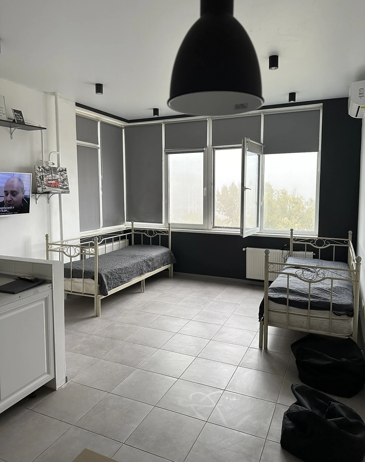 1-кімнатна квартира, Голосіївський: дизайнерський ремонт, панорамні вікна - фото 1
