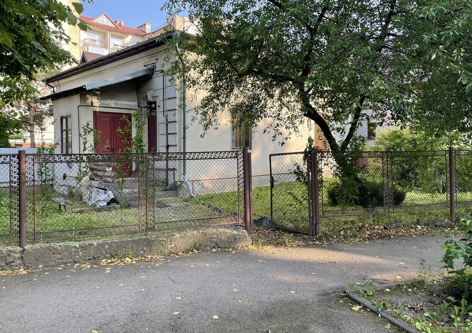 Будинок, Івано-Франківськ: ділянка 2.7 сотки, цегляні стіни - фото 2