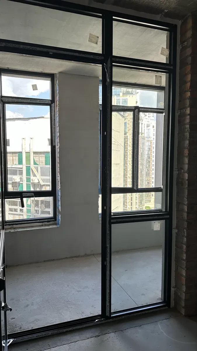2-кімнатна квартира у ЖК Triiinity: видова, метро за 5 хв, підземний паркінг - фото 3