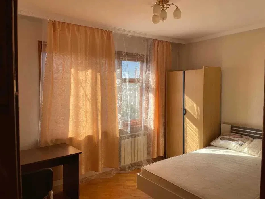 3-комнатная квартира, Софиевская Борщаговка: эркер 12 м², видовая - фото 2