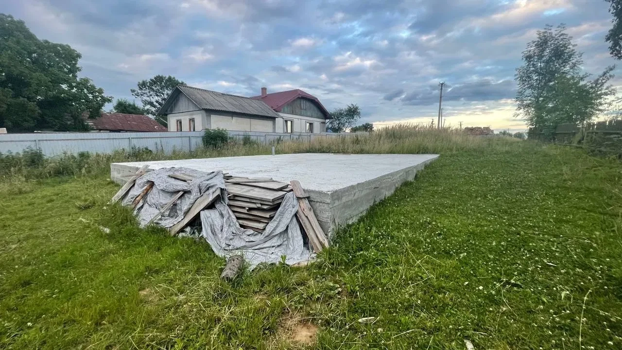 Участок 21 сотка, Гавриловка: фундамент 8х11 м, два септика - фото 1