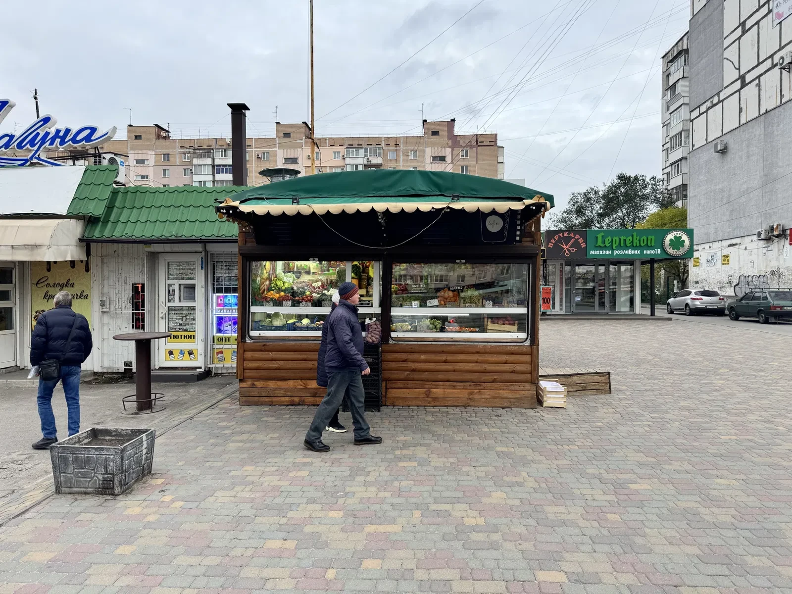 Киоск на рынке: проходное место, красная линия - фото 2