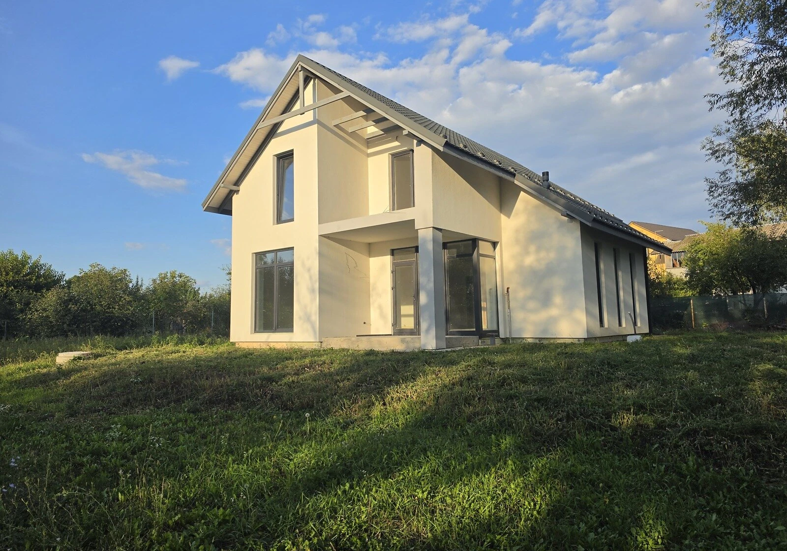 Дача, Рожни: єВідновлення, не використовувалася після будівництва, веранда, фото 5