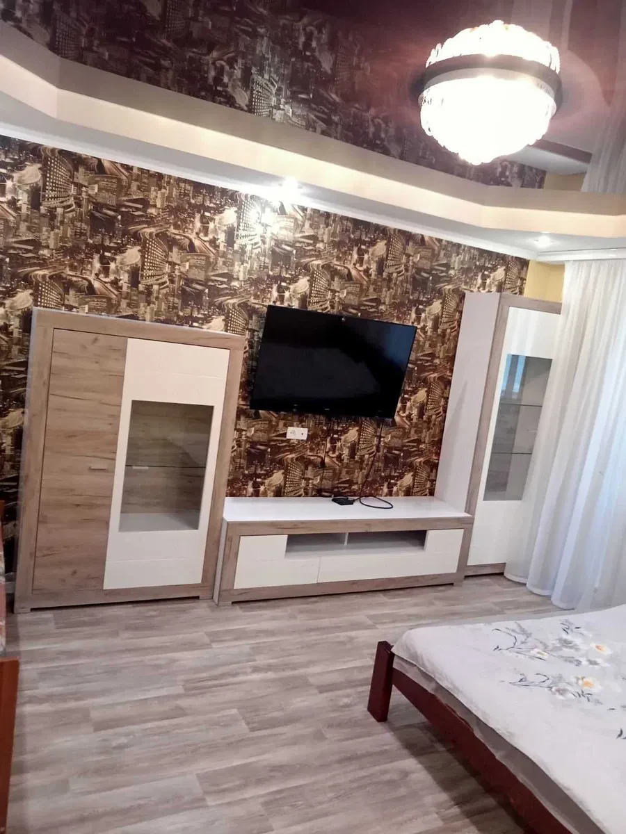 2-кімнатна квартира, 5-й мікрорайон: сучасний ремонт, лоджія, фото 5