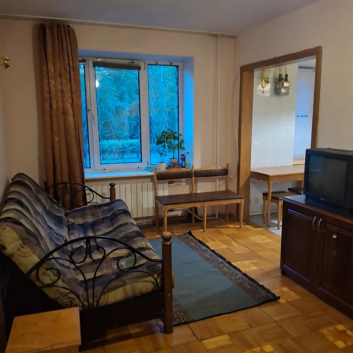 2-кімнатна квартира, Шевченківський: метро Нивки 5 хв, парк через дорогу