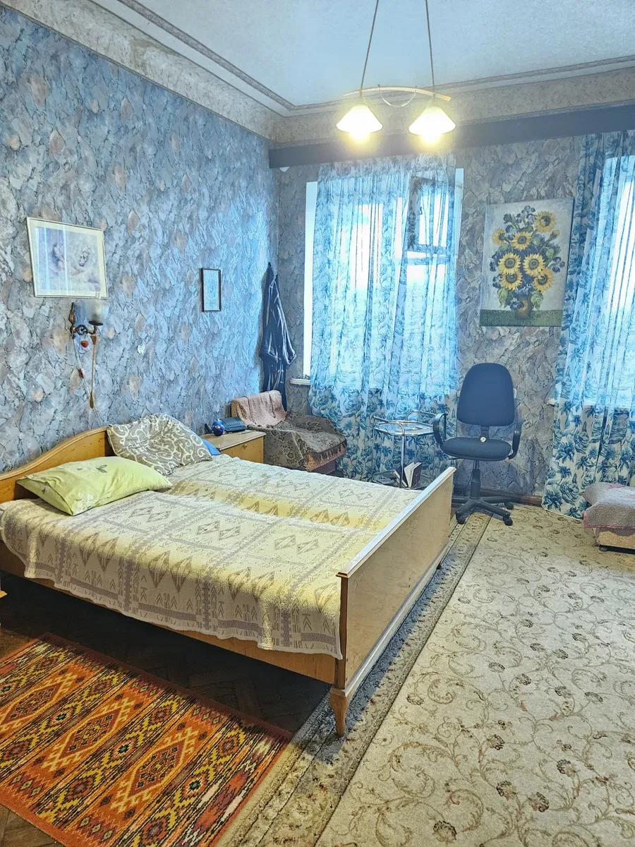 4-комнатная квартира, Киевский: в центре, под ремонт, 2 балкона, фото 3