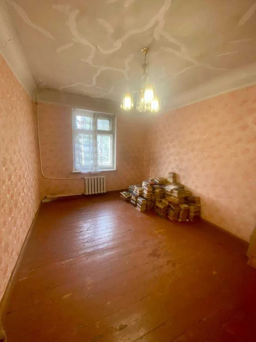 Сталінка, Центрально-Міський: Дзержинка, комора у підвалі - фото 4