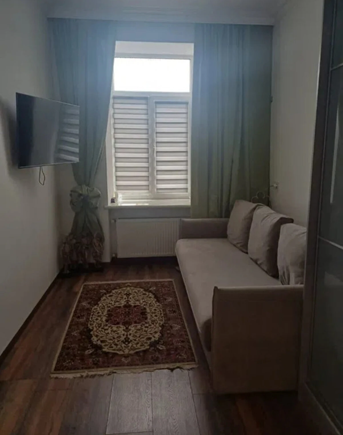 2-комнатная квартира, Первомайский: евроремонт, кухня 24,4 м² - фото 2