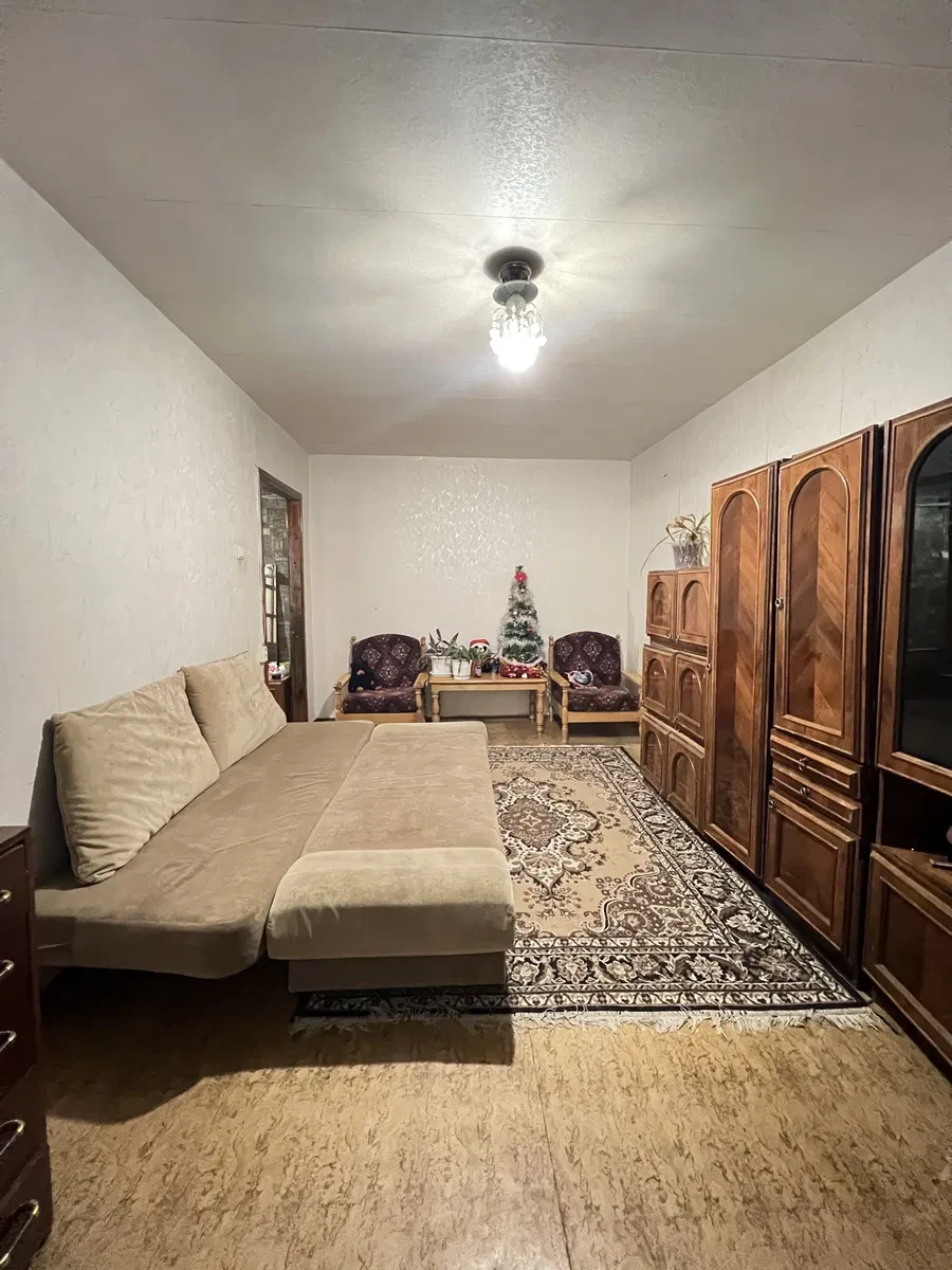 1-кімнатна квартира, Слобідський: високий перший поверх, поруч парк, фото 1